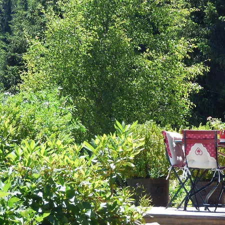 Chez. Nicole Et Pierrot Bed & Breakfast